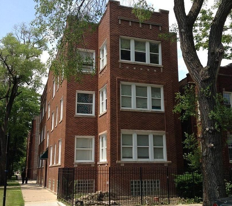 1st image of 3104 W Ainslie St #1