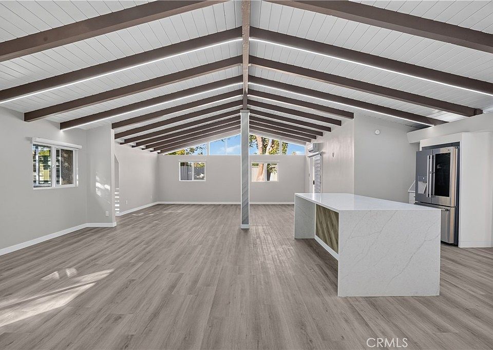 1st image of 9336 Sophia Ave