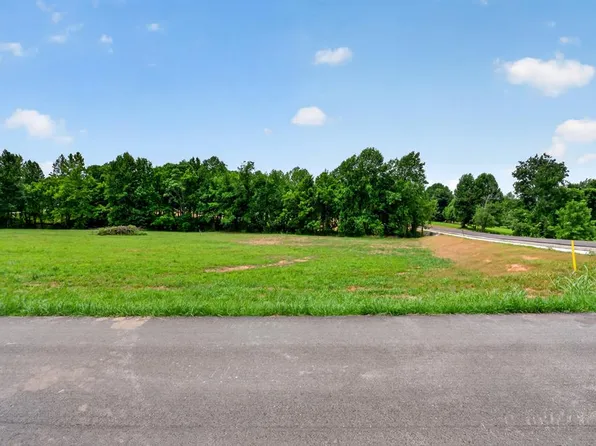 4 Cora Rd, Cookeville, TN 38501