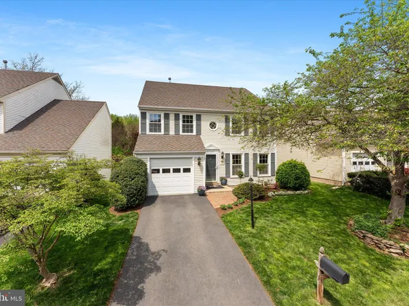 21047 Barcroft Way, Sterling, VA 20164