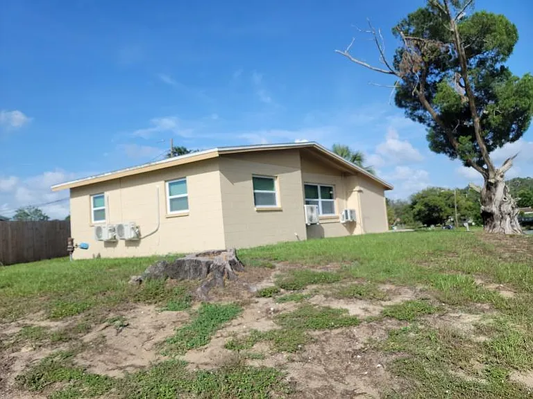 1700 Chaucer Rd — Photo 10