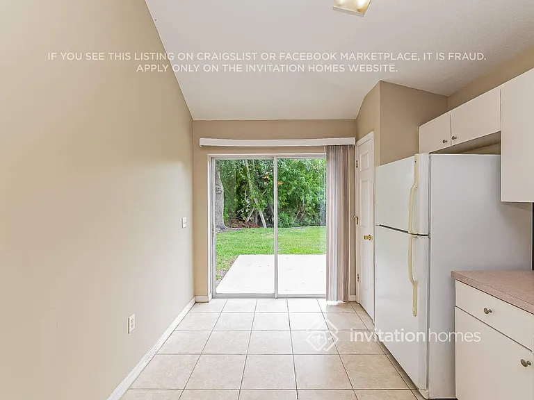 6424 Coral Creek Ct — Photo 8
