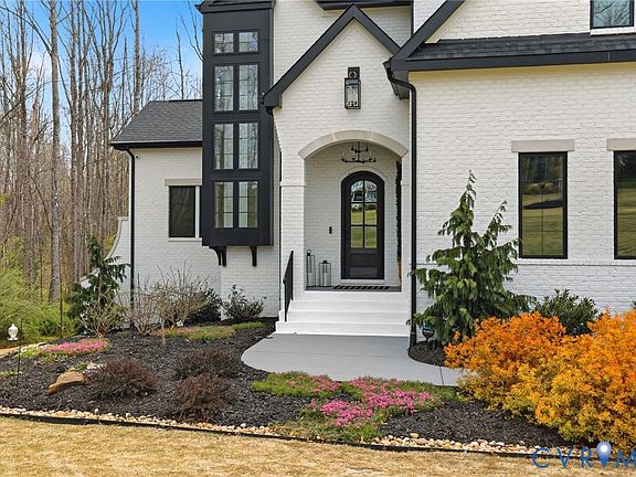 3rd image of 2121 Jockey Ridge Rd