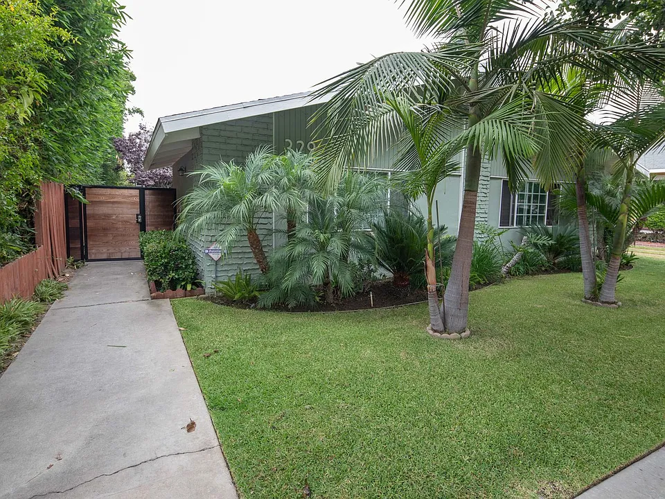 329 Orizaba Ave