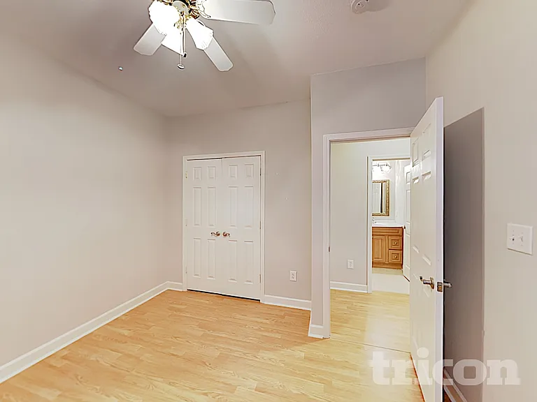 805 Stratford Rd — Photo 14