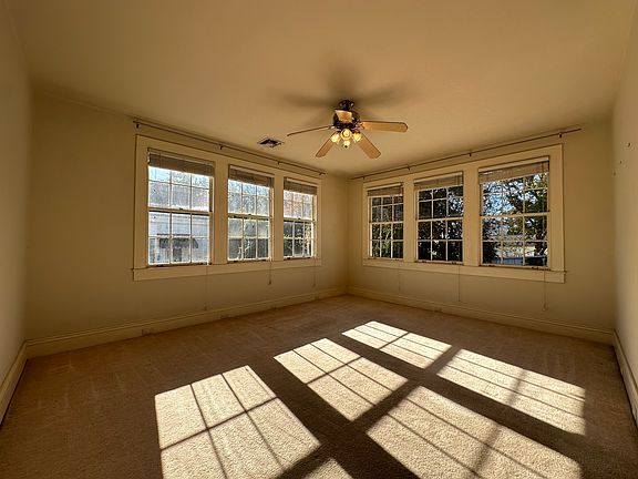 2nd image of 524 Henry Clay Ave #B