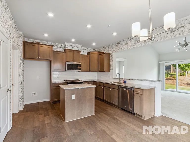 15 Millican Dr — Photo 4