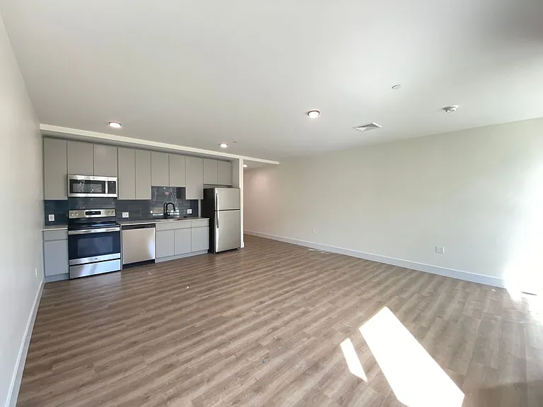 One Park Apartments — Photo 10
