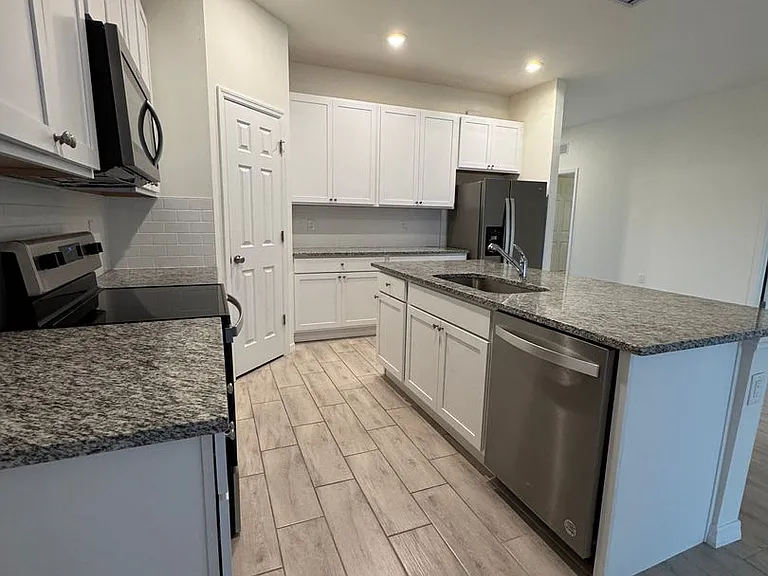 123 Pine Ln — Photo 11