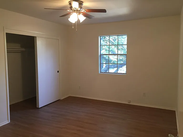 3426 Montrose Ave #A — Photo 11
