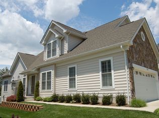 25659 Tremaine Ter, Chantilly, VA 20152