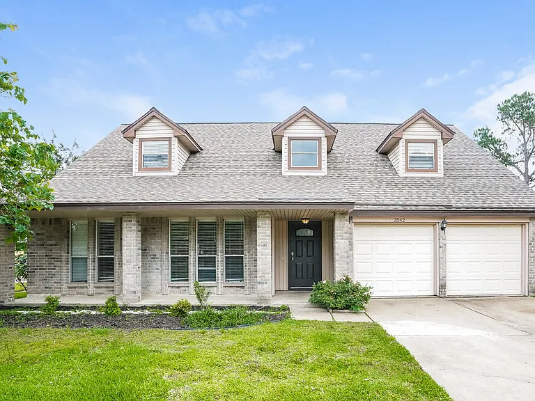 3542 Lindenfield Dr — Photo 1