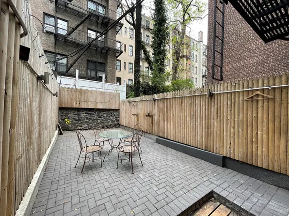 513 E 82nd St, New York, NY