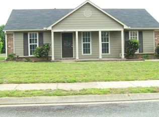 10077 Oak Run Dr S, Olive Branch, MS 38654
