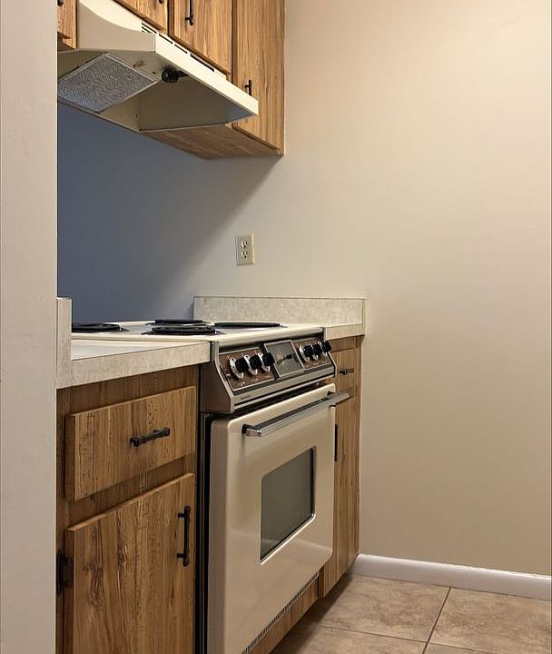1st image of 720 NE 30th Ave Unit K
