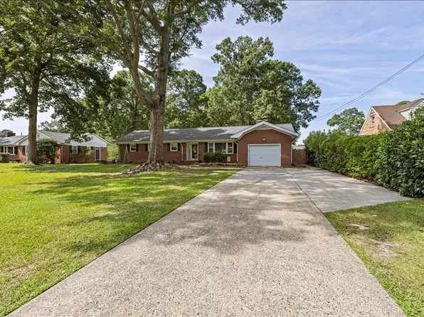 122 Ashley Rd, Chesapeake, VA 23322