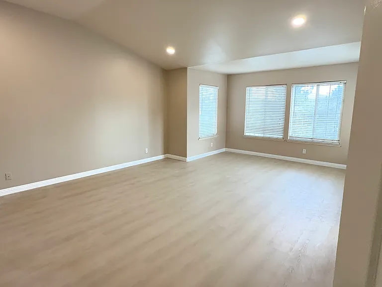 12947 Clemson Dr — Photo 9
