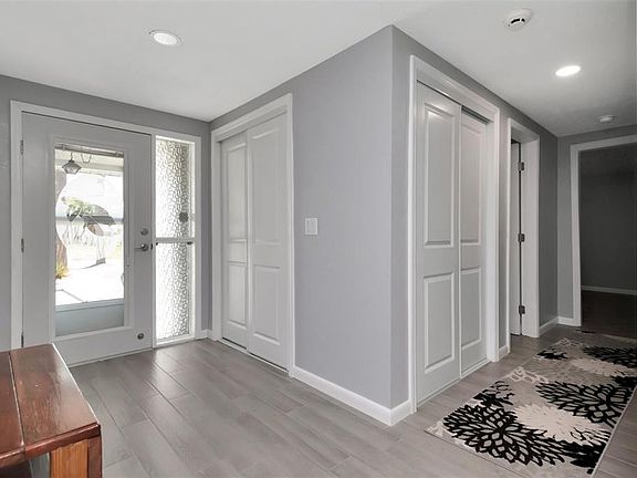 4th image of 13615 Stacey Dr