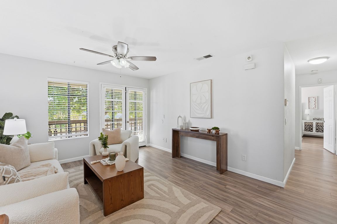 next background image