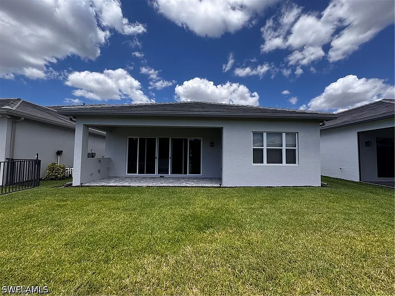 2864 Bloomfield Way — Photo 4