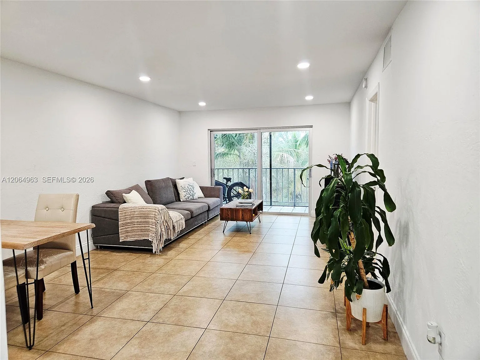 Keystone Bay Condo — Photo 4