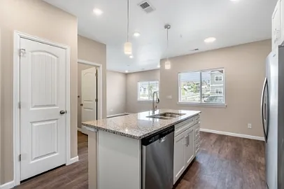 1607 Grand Harmony Blvd - 102 — Photo 2