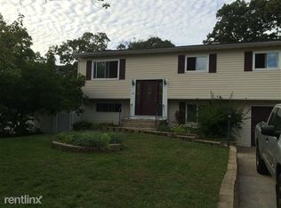 533 Hawkins Rd, Selden, NY 11784