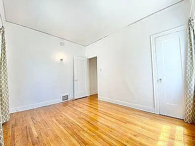 427 N Genesee Ave — Photo 20