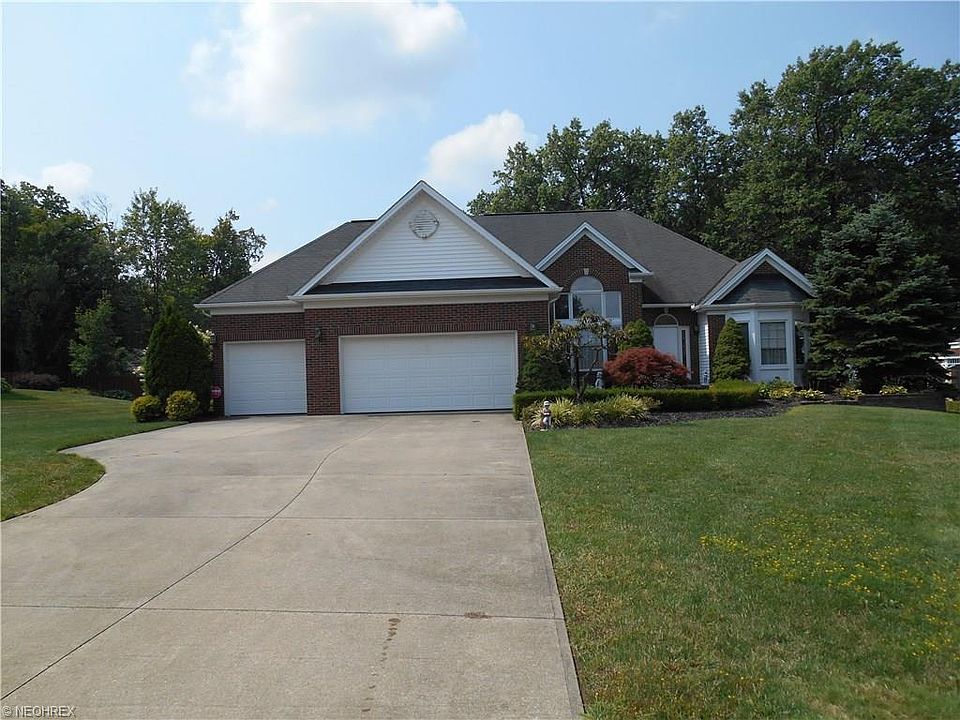 1st image of 7576 Sweet Hollow Dr