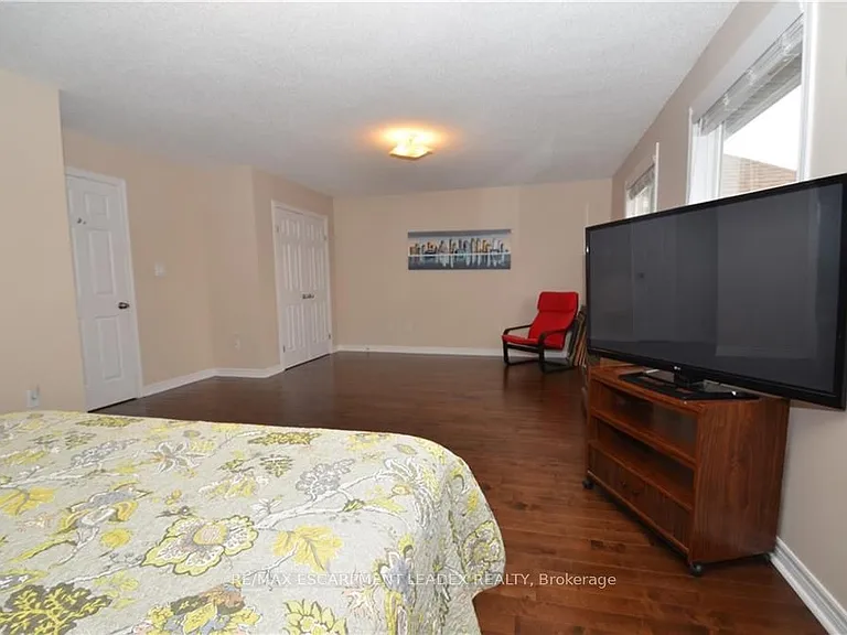 1132 Harrogate Dr — Photo 14