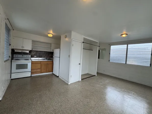 1926 S King St #26, Honolulu, HI 96826