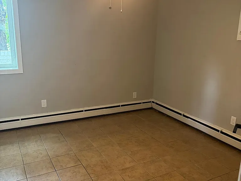 4253 Brooks St NE #B — Photo 14