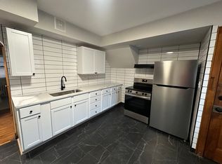 4253 James Ave N #1, Minneapolis, MN 55412