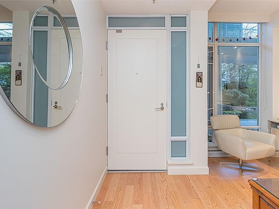 5th image of 68 Songhees Rd #104