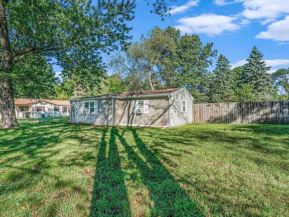 3rd image of 13915 Brick Rd