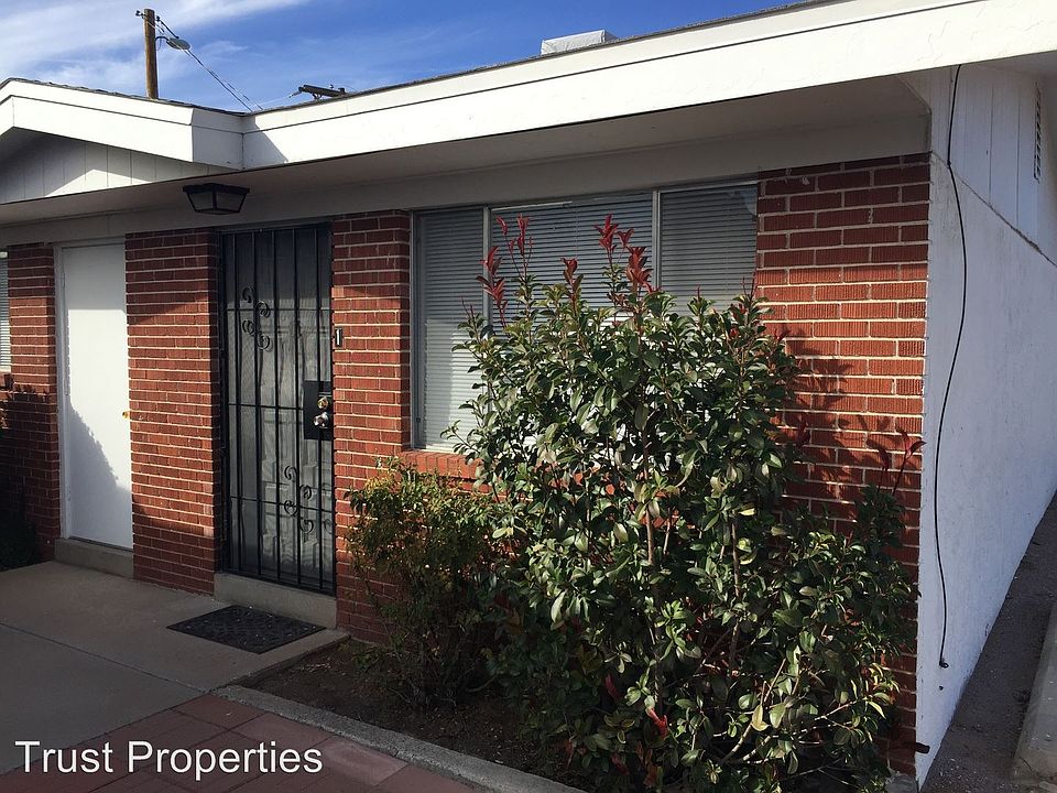1st image of 1700 Gladys Dr APT 1