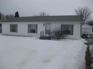 60 S Trumbull Rd, Bay City, MI 48708