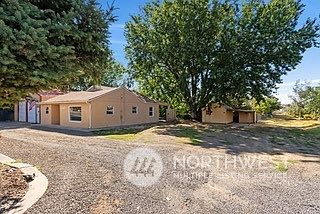 1st image of 220 SE Lamperti Lane