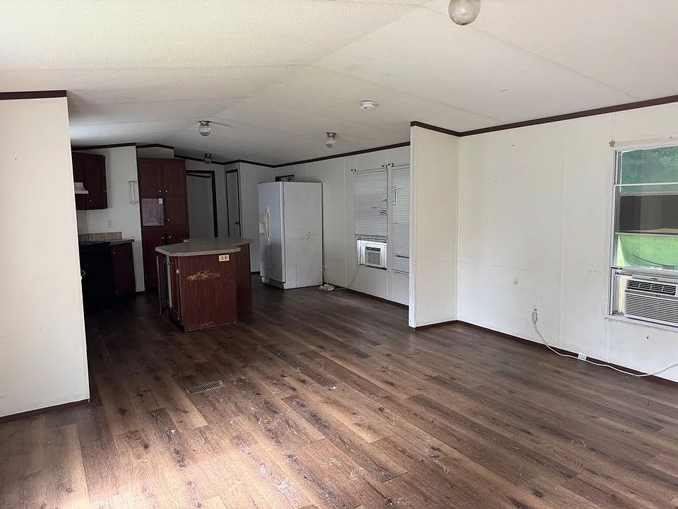 8863 Folly Brown Rd