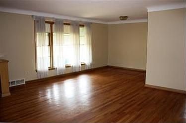 4th image of 2143 E 290th St