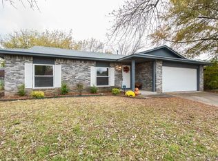 1616 S Pine Ave, Broken Arrow, OK 74012