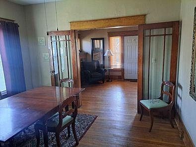 2nd image of 402 W Grayson St #1