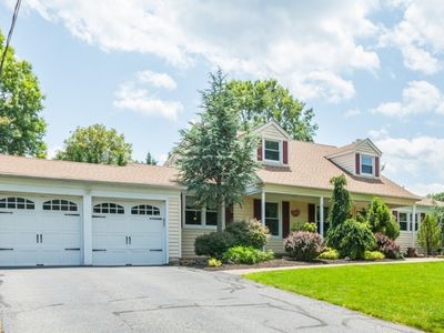 5 Normandy Dr, Parsippany, NJ, 07054