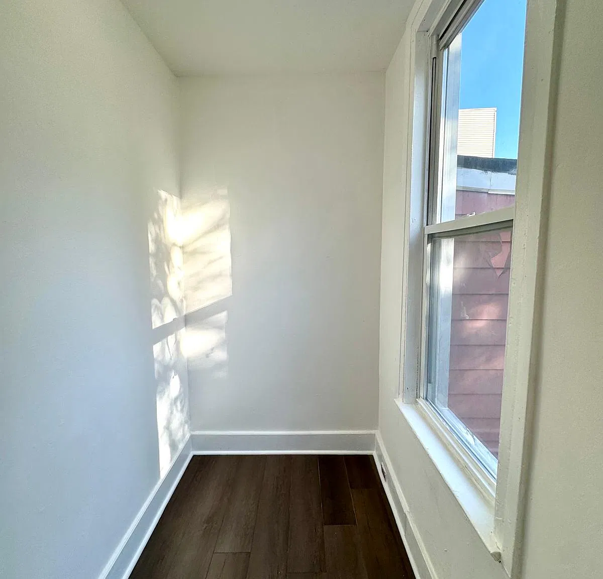 1 bed, 900 sqft, $2,160 — Photo 2