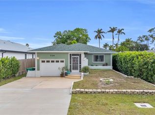 726 109th Ave N, Naples, FL 34108