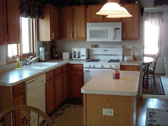 2nd image of 8600 Wyman Dr