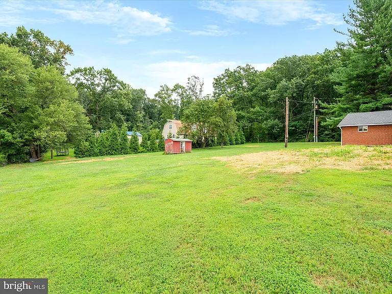 14150 Harrisville Rd — Photo 42