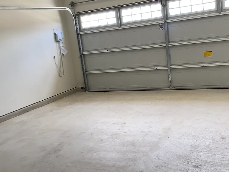 3109 Maysilee St — Photo 32