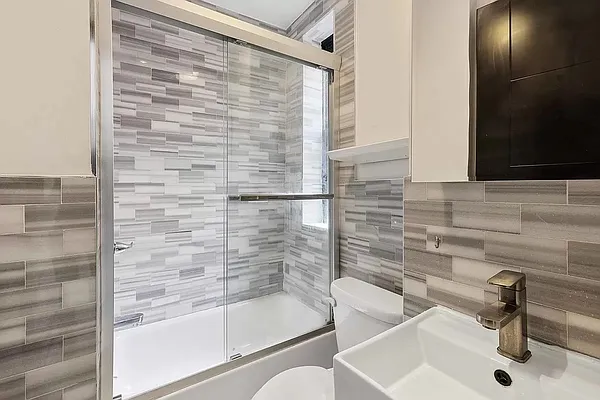 Rented by Vector New York, LLC | media 13