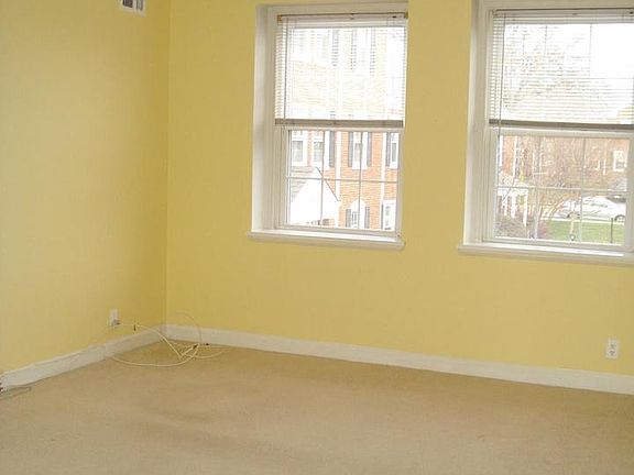 5th image of 3078 S Abingdon St APT B2